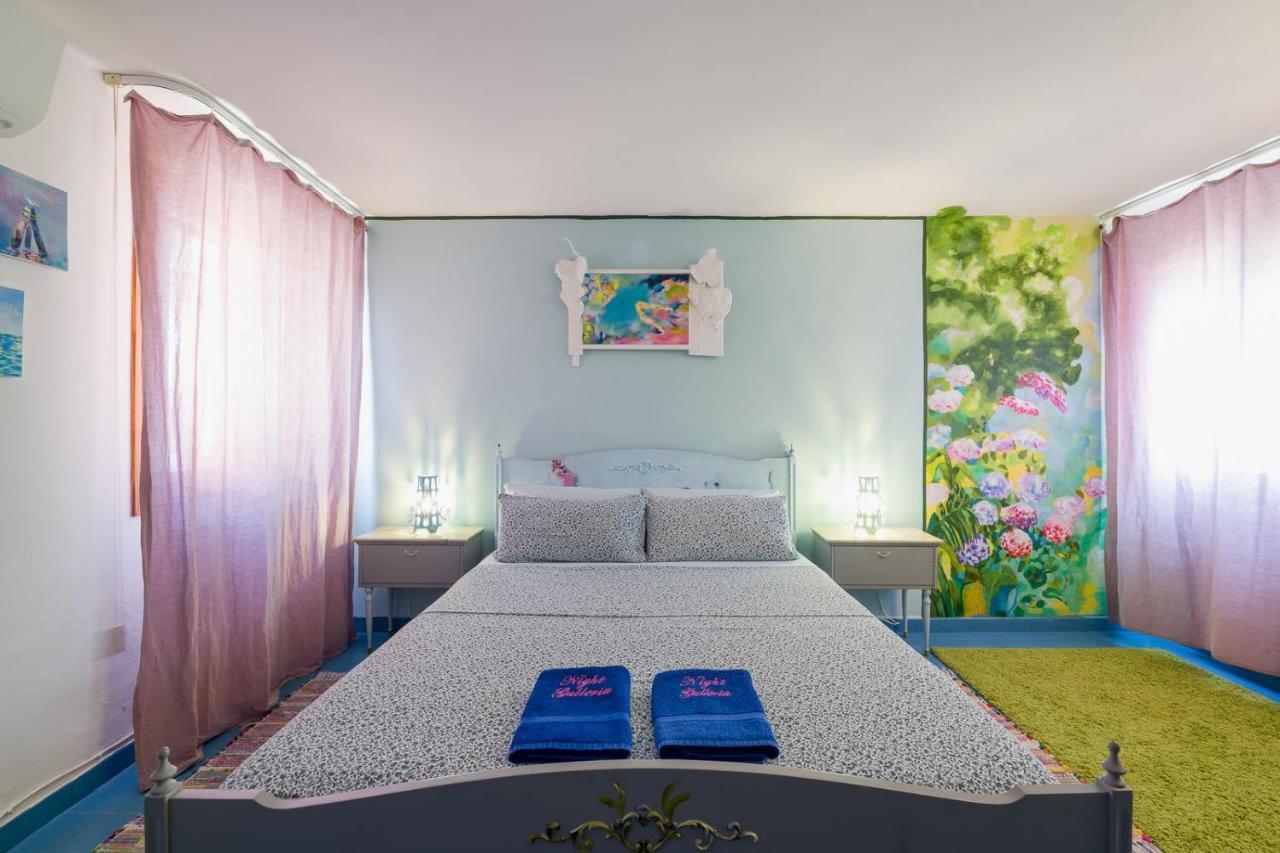 Night Galleria Holiday Home - Bed & Art In Burano - The Pink House Exterior foto