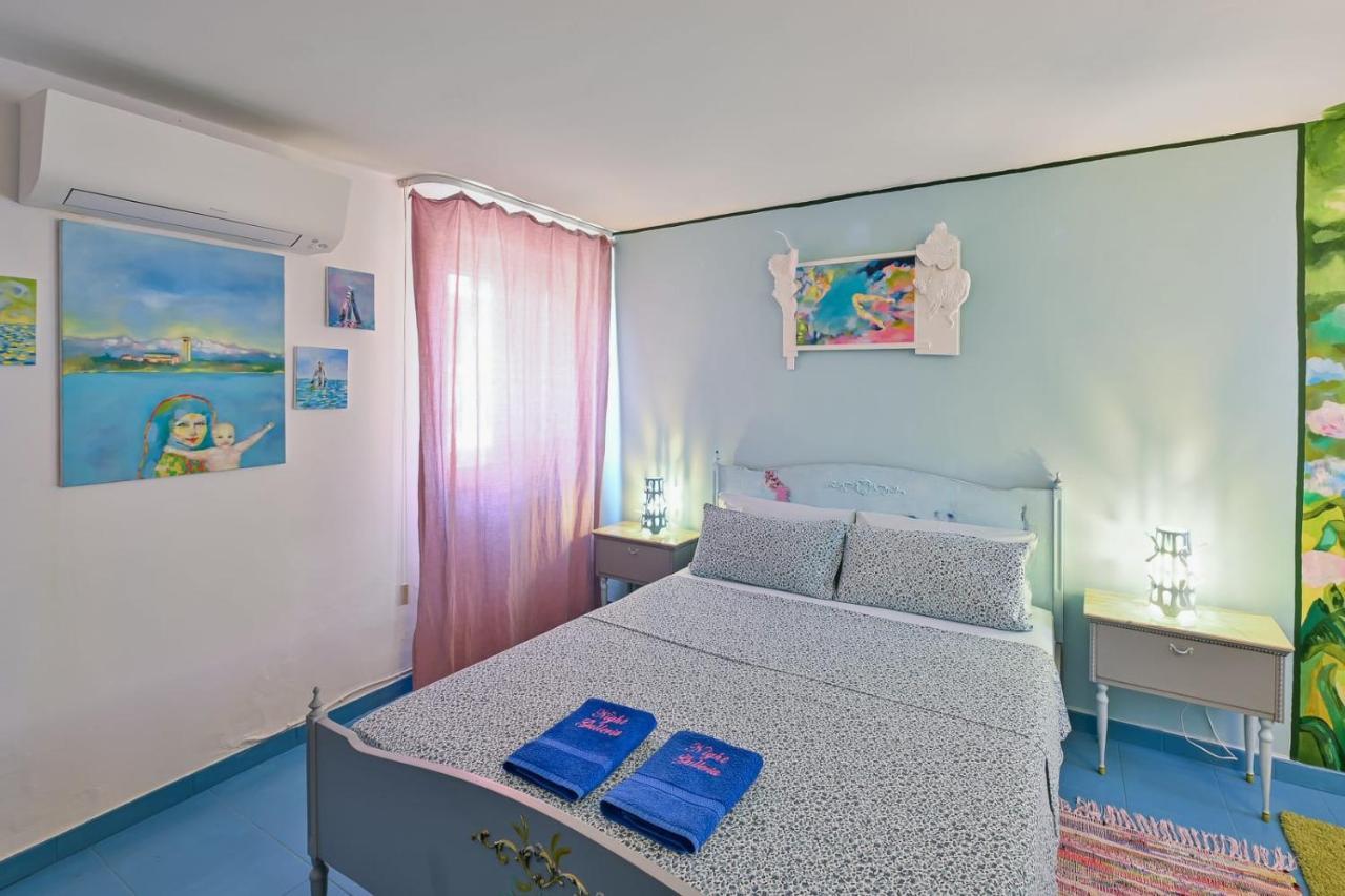 Night Galleria Holiday Home - Bed & Art In Burano - The Pink House Exterior foto